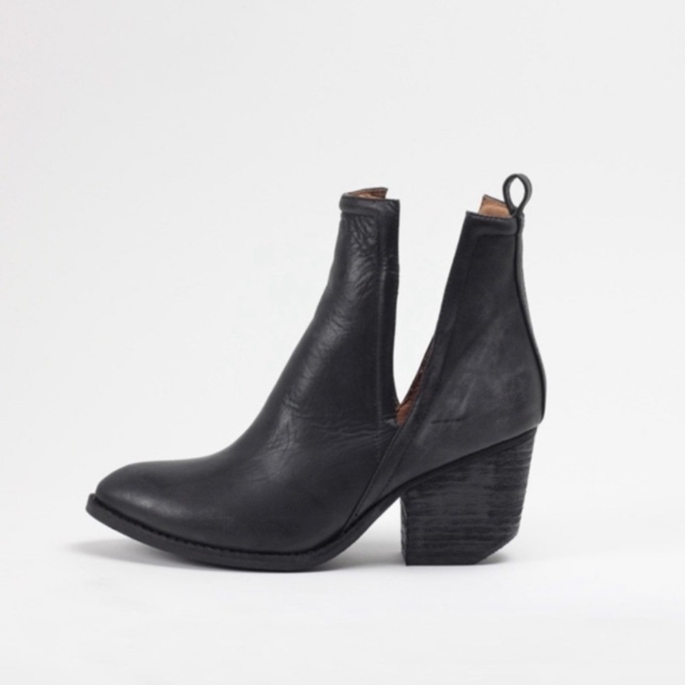 Jeffrey Campbell Black Leather Cutout Ankle Booties Size 6
